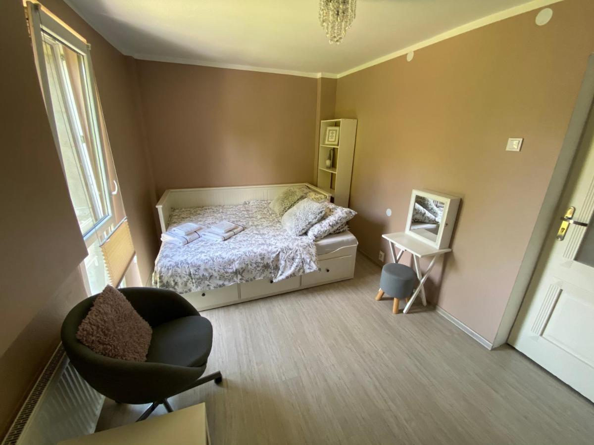 Willa Nad Sola Guest House Osvětim Exteriér fotografie